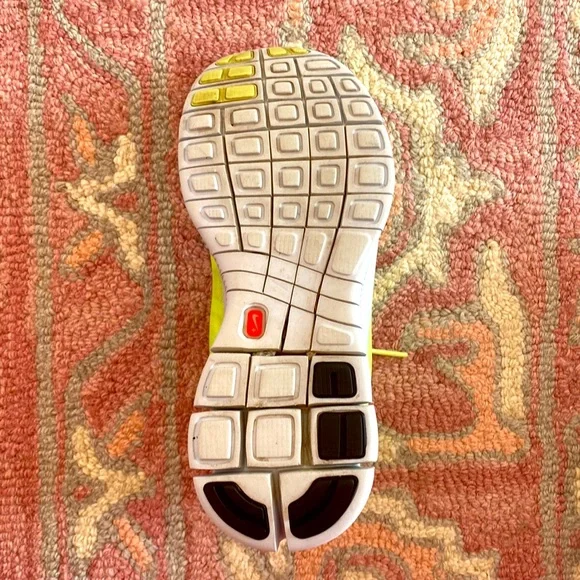 Women’s Nike Free Run 3 Series. - Picture 5 of 5